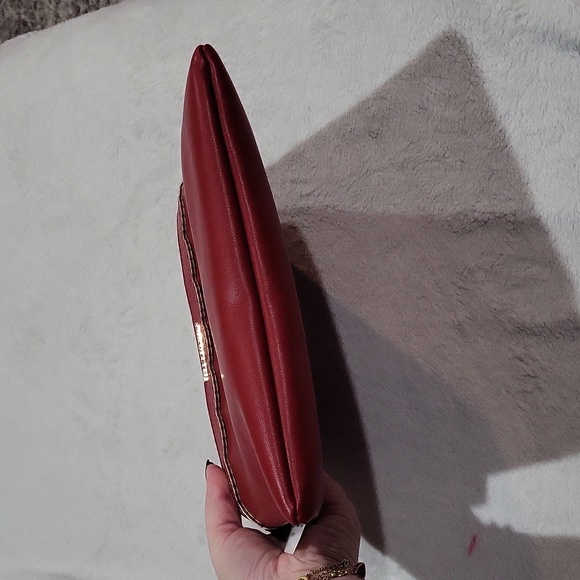 B Brentano Purse - Picture 8 of 11